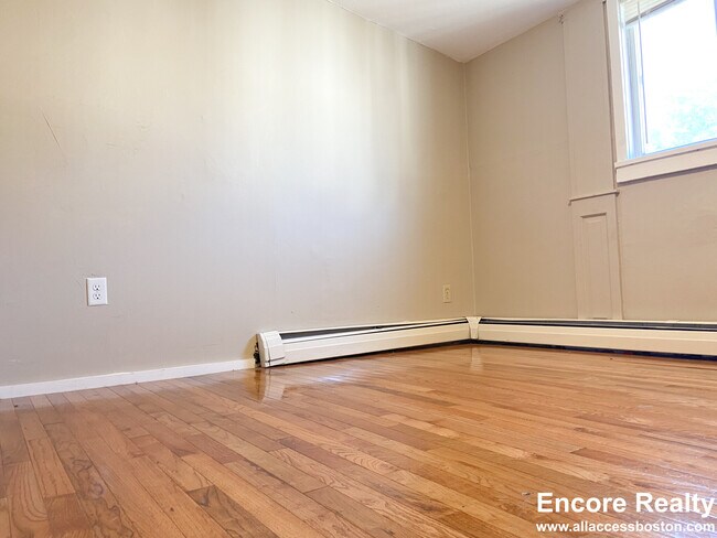 8-8 Sunset St unit 4, Boston, MA 02120 - photo 6