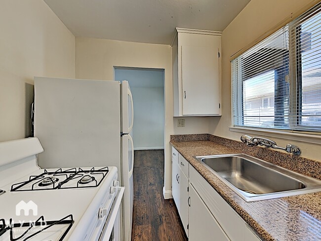353 N 7th St unit A, San Jose, CA 95112 - photo 3