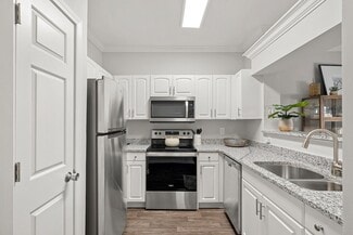 620 Halton Rd, Greenville, SC 29607