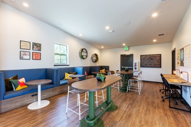 Commons at Sawmill, Flagstaff, AZ 86001 - photo 6