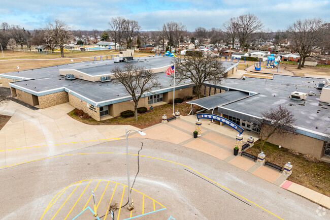 Randolph Elementary School challenges students by offering an all encompassing curriculum.