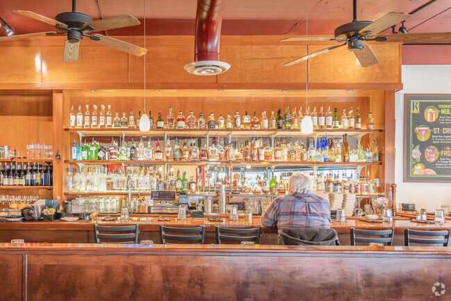 Jak's Grill near Mirrormont offers a casual environment for residents to soak in.