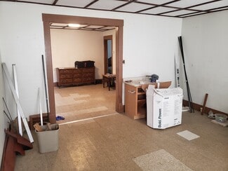 1366 E 45th St, Cleveland, OH 44103