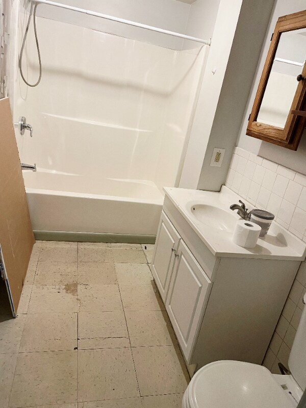 2 Howe St unit 1, Lewiston, ME 04240 - photo 7