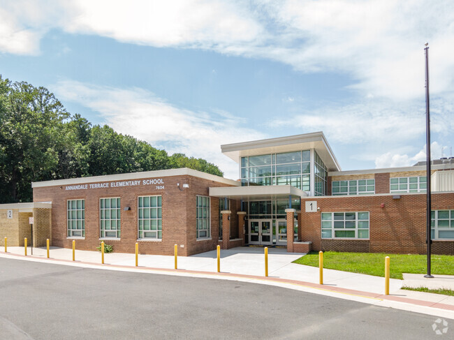 Annandale Terrace Elementary School, Rankings & Reviews - Homes.com