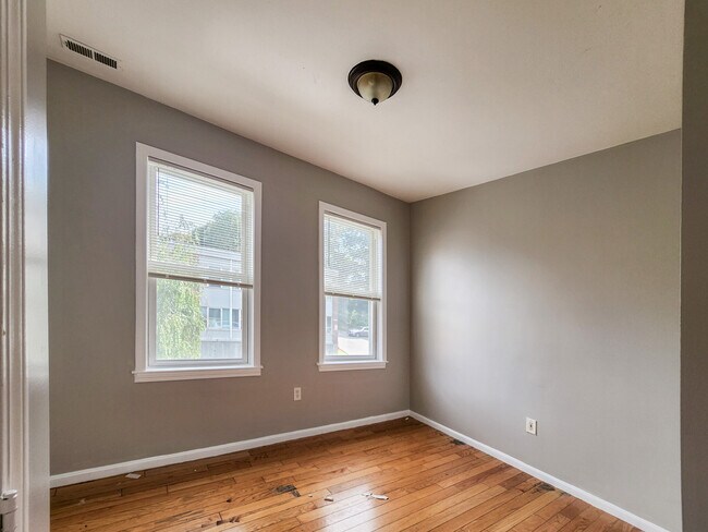 117 Townsend St unit 2, Dorchester, MA 02121 - photo 4