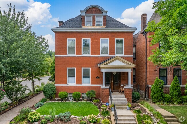 Tower Grove South is best known for the large brick townhomes that line the uniform streets.
