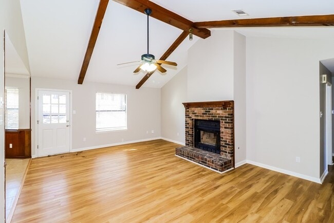 16 Turtle Creek Ct, Little Rock, AR 72211 - photo 2