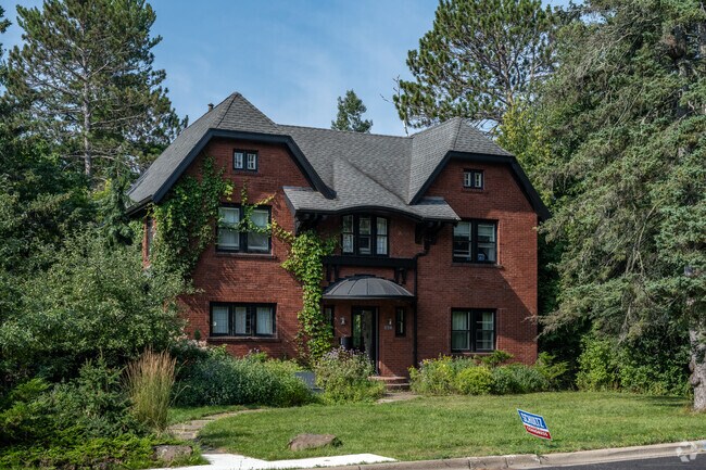 Congdon Park has a variety of Tudor style homes.
