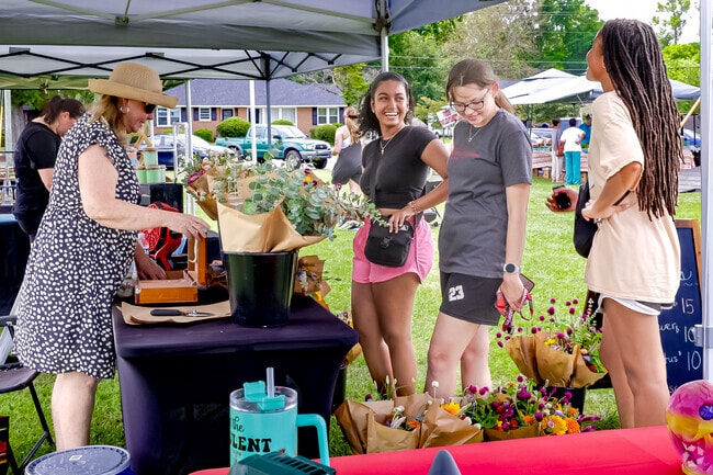 University of South Carolina students can easily walk to the Sumter Farmers Market.