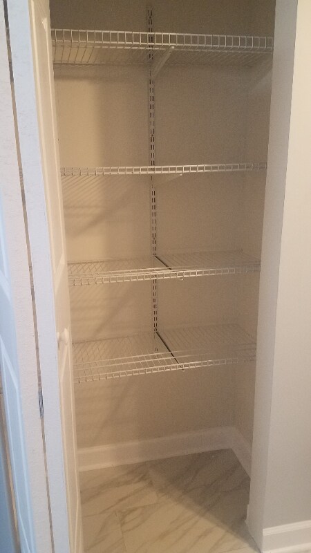 8892 Jody Ln, Des Plaines, IL 60016 - photo 7