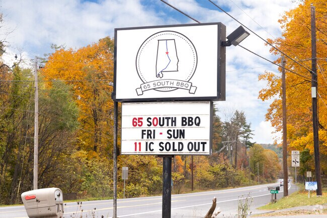 65 South BBQ serves house-smoked meats on weekends in Greene.