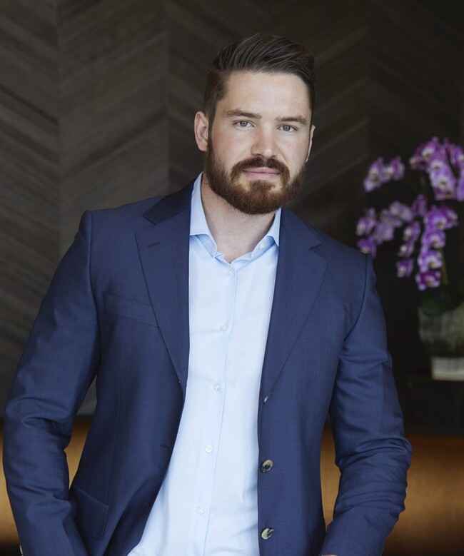Agent Photo