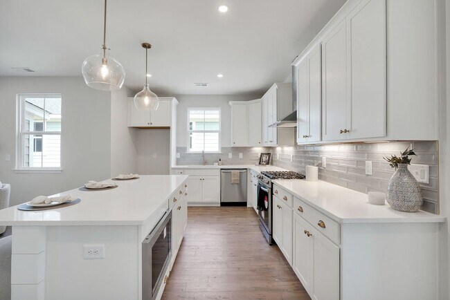 254 Longhill Dr, Wilmington, NC 28412 - photo 7