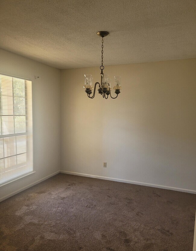 608 Aztec Ln, Albany, GA 31721 - photo 2