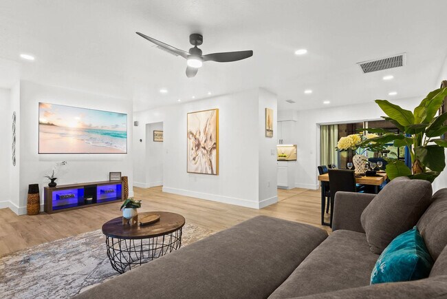 1311 Cypress Ave unit ID1346495P, Venice, FL 34285 - photo 4