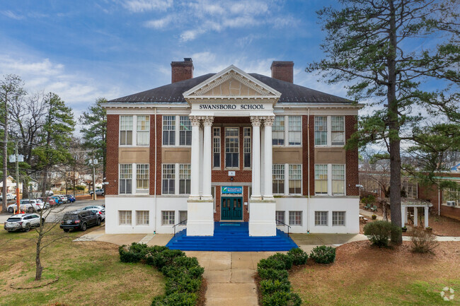 The entrance to Swansboro Elementary School.