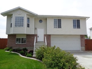 2359 W 2075 N, Clinton, UT 84015