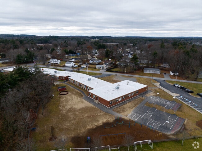 Dr. Lewis Soule school located in Salem, NH serves grades K-4.