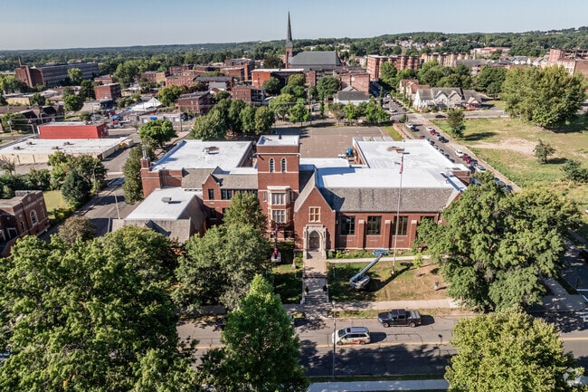 H.B. Lawrence Elementary School is located in Holyoke.