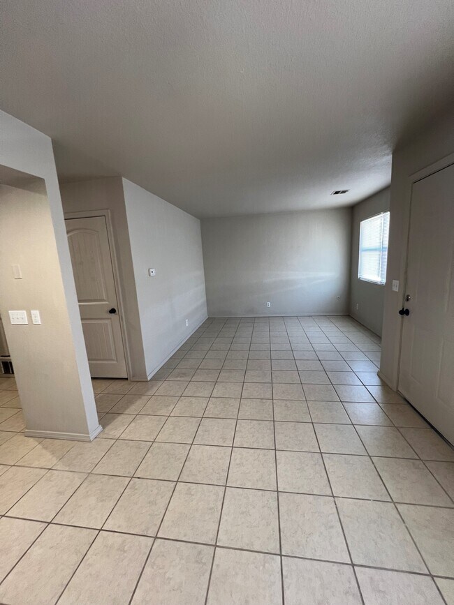 2940 Mcclelland Blvd unit 2942, Joplin, MO 64804 - photo 4