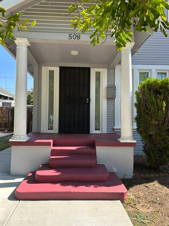 508 N Windsor Blvd, Los Angeles, CA 90004