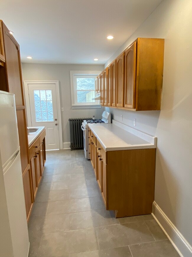 74 E Church Ln, Philadelphia, PA 19144 - photo 3