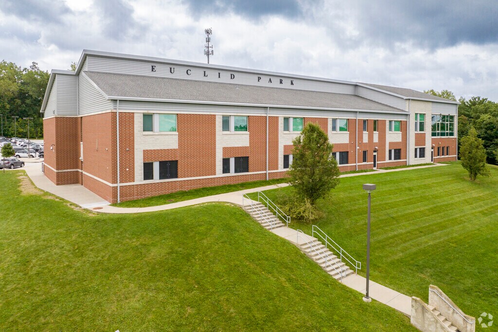Cleveland’s Euclid Park Elementary School gets a grade of C- from Niche.com.