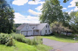 7 Harmon Heights Rd, Chatham, NY 12037