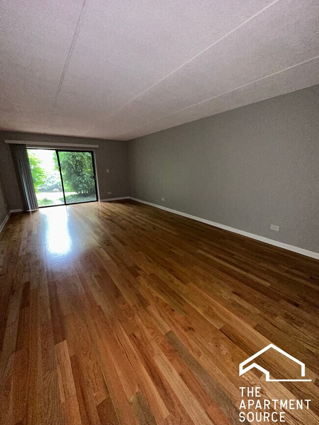 525 N Quentin Rd unit 404, Palatine, IL 60067 - photo 3