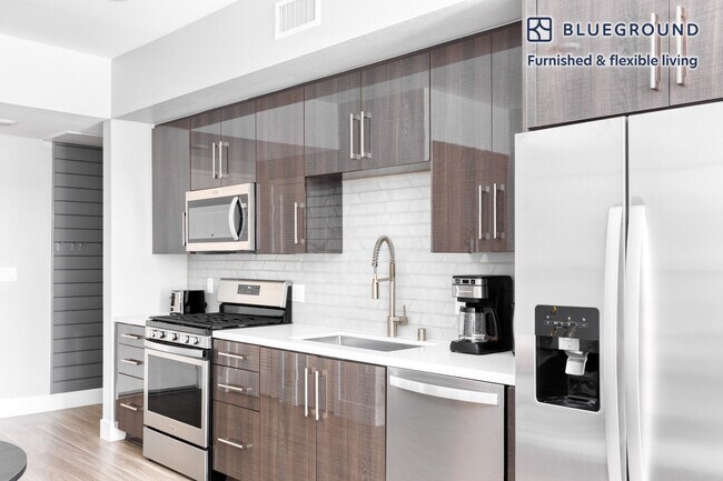 230 W 3rd St unit FL3-ID737, Long Beach, CA 90802 - photo 7