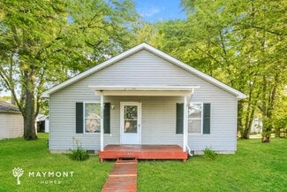 1226 E 3rd St, Greenfield, IN 46140