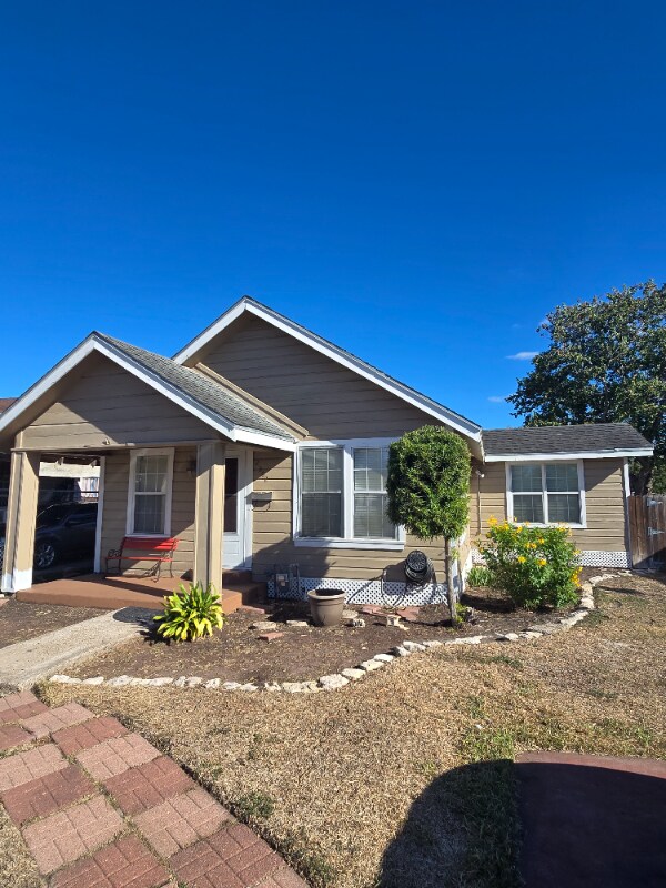 2502 Riggan St, Corpus Christi, TX 78404