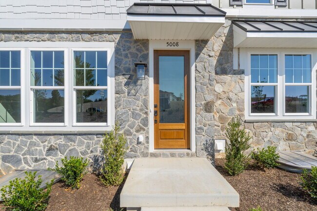 5008 Lindley Place, Charlottesville, VA 22901 - photo 3