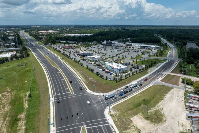 Village of Belvedere residents can travel direct to Orlando via US Highway 441.