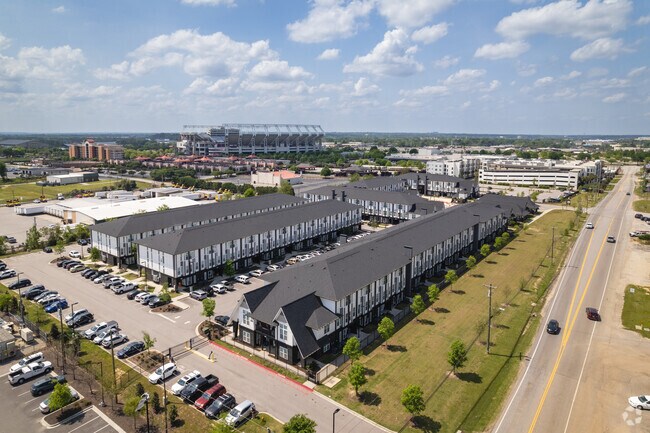 Affordable, well-crafted apartments await in Arthurtown, near Willams-Brice Stadium.