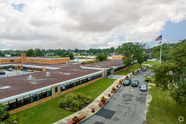 Wisdom Lane Middle School in Levittown has 776 students in grades 6-8 with a ratio of 11 to 1.