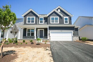 1104 Quarry Oak Dr, Grove City, OH 43123