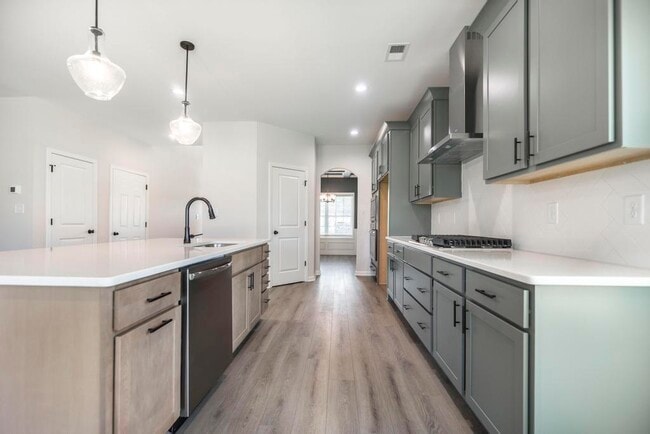 306 Waldrop Loop 15.jpg