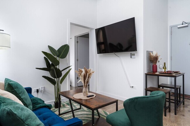 1049 W Lawrence Ave unit ID1058520P, Chicago, IL 60640 - photo 3