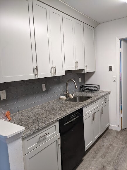 Copper Beech unit 2-21C, White Plains, NY 10601 - photo 3