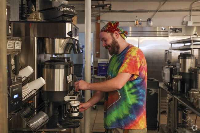 Smokestack Roasters has a friendly atmosphere and live music shows near West Fitchburg.