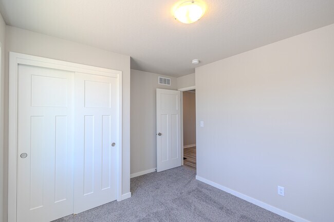 3701 NE 8th St unit 36480597, Ankeny, IA 50021 - photo 5