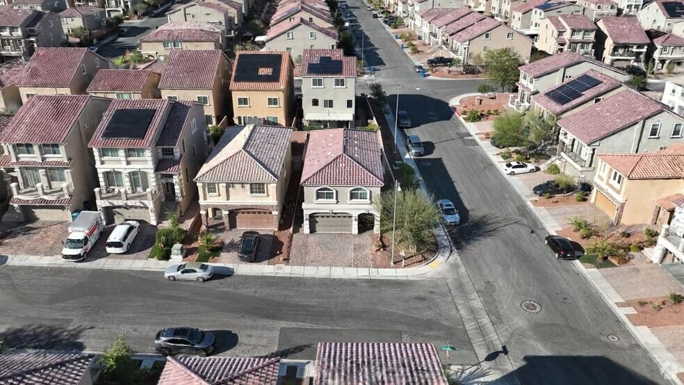 7221 Atascadero Creek Ct, Las Vegas, NV 89118 - photo 2