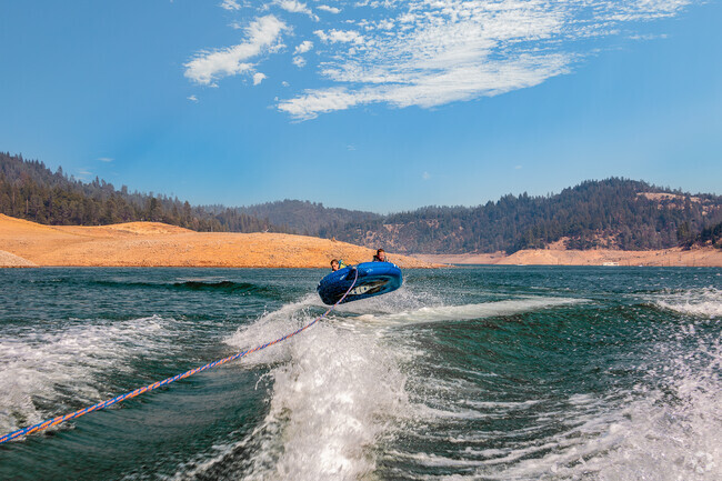 Children of all ages love tubing on the waters of Shasta Lake.