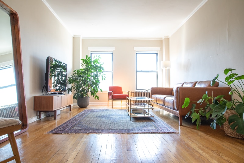 434 W Roscoe St unit 3C, Chicago, IL 60657 - photo 1