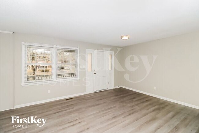 4842 Greenwood Dr, Gastonia, NC 28052 - photo 6