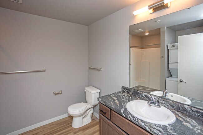 1BR, 1BA - 586SF - Bathroom
