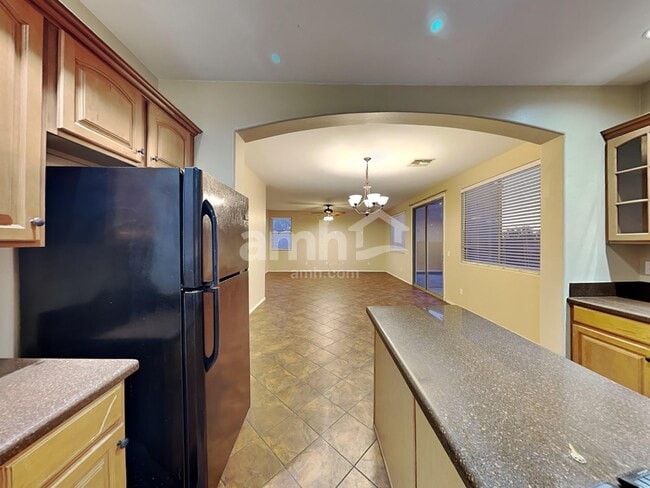 7592 W Ranchers Dr, Tucson, AZ 85757 - photo 4