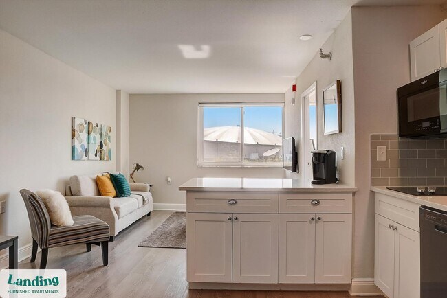 305 Dr M L K Jr St S unit 333, Saint Petersburg, FL 33705 - photo 6